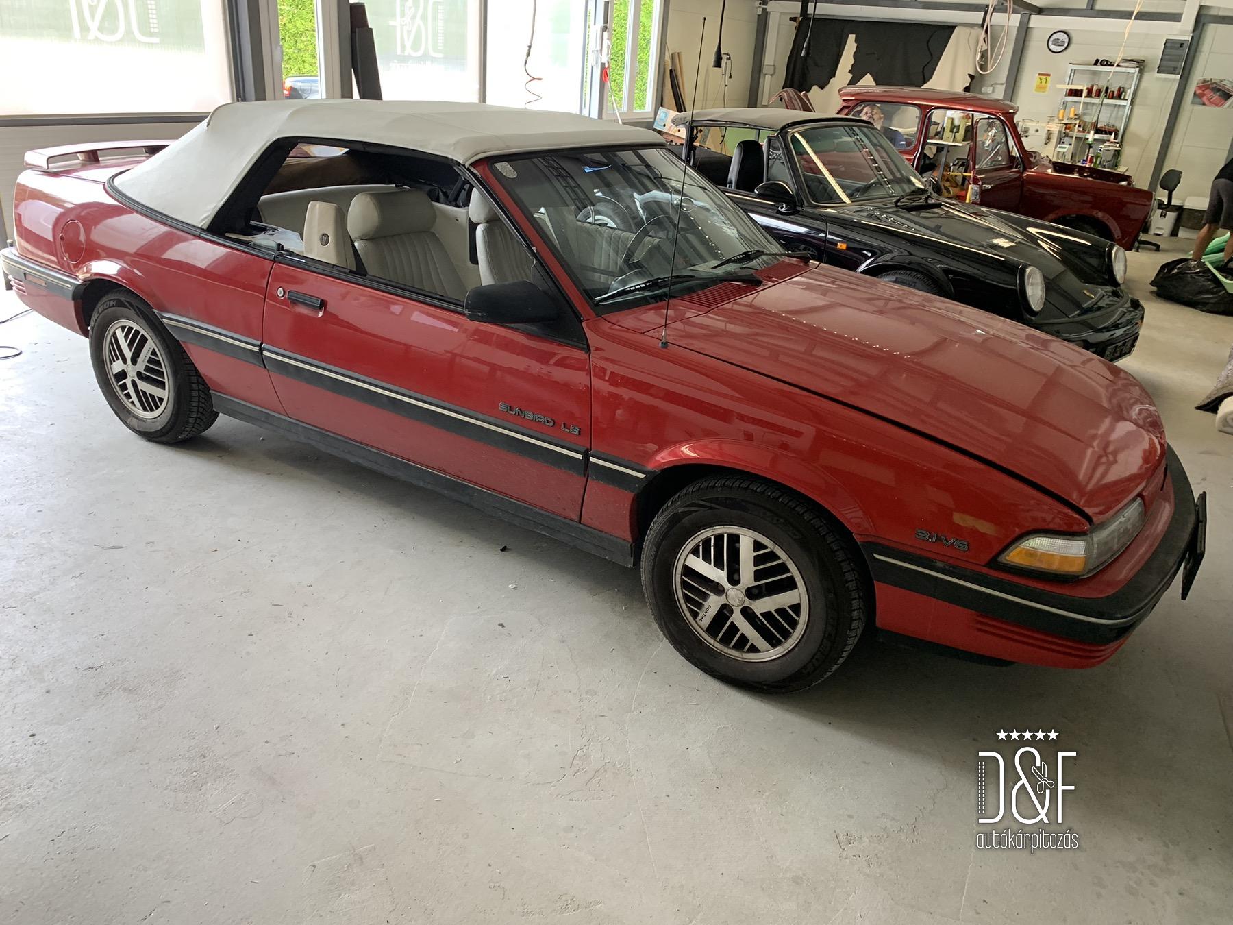 Pontiac Cabrio tető
